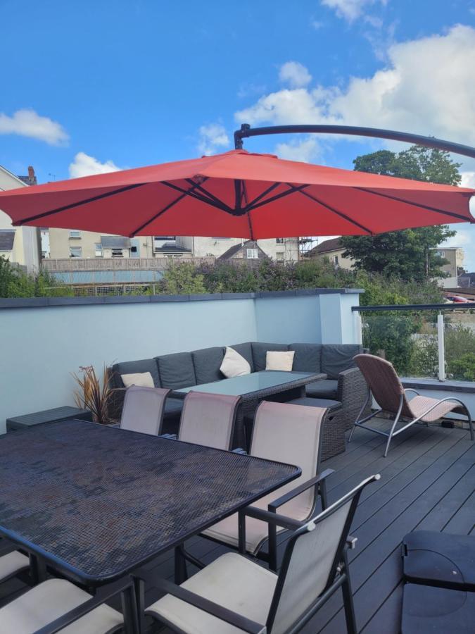 Central Modern Townhouse In Saundersfoot Exterior foto