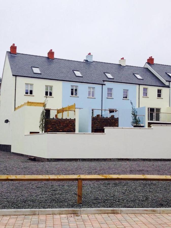 Central Modern Townhouse In Saundersfoot Exterior foto